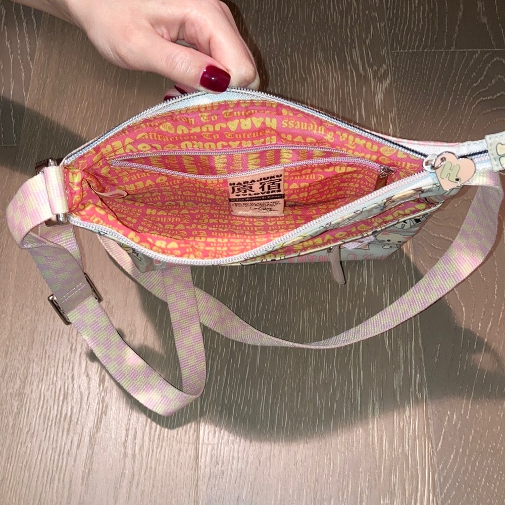 Harajuku Lovers Cat Crossbody Bag - Picture 4 of 6